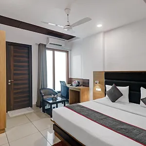 *** Hotel Townhouse Galaxy Stay India