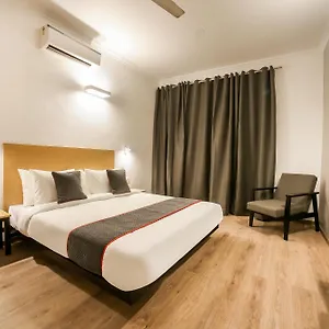 *** Hotel King Plaza Near Delhi Airport India