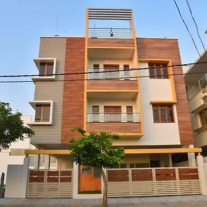  Apartment Elegant Serviced India